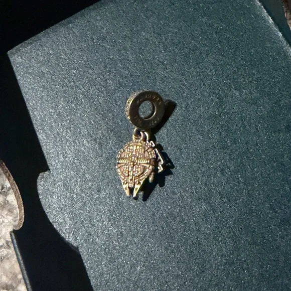 Star Wars millennium falcon Pandora charm - Picture 2 of 3